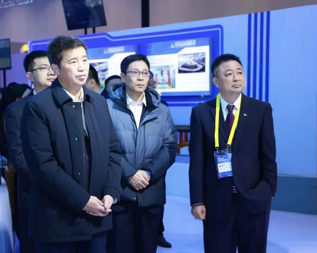 中國機械總院黨委書(shū)記、董事長(cháng)秦漢軍受邀出席首屆激光制造與增材制造創(chuàng  )新發(fā)展大會(huì )